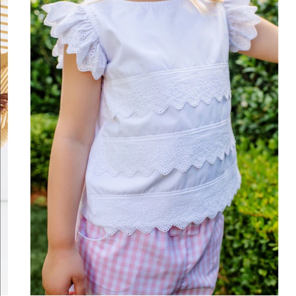 NWT Ellie’s Eyelet Top